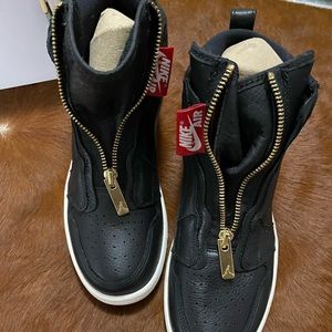 Like new with box air Jordan’s.